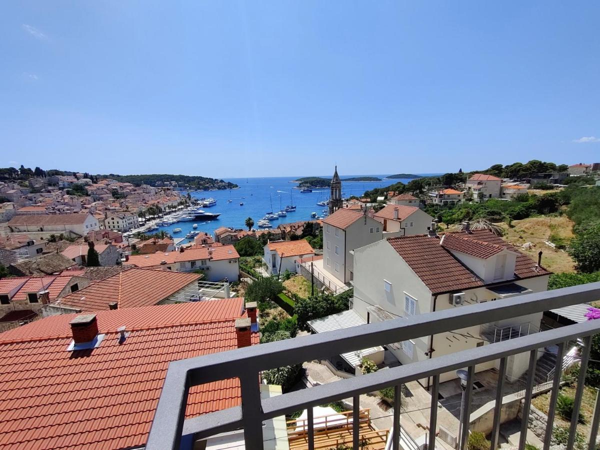 Brand New Apt W Balcony & Perfect Seaview At Center Hvar Town Exterior foto