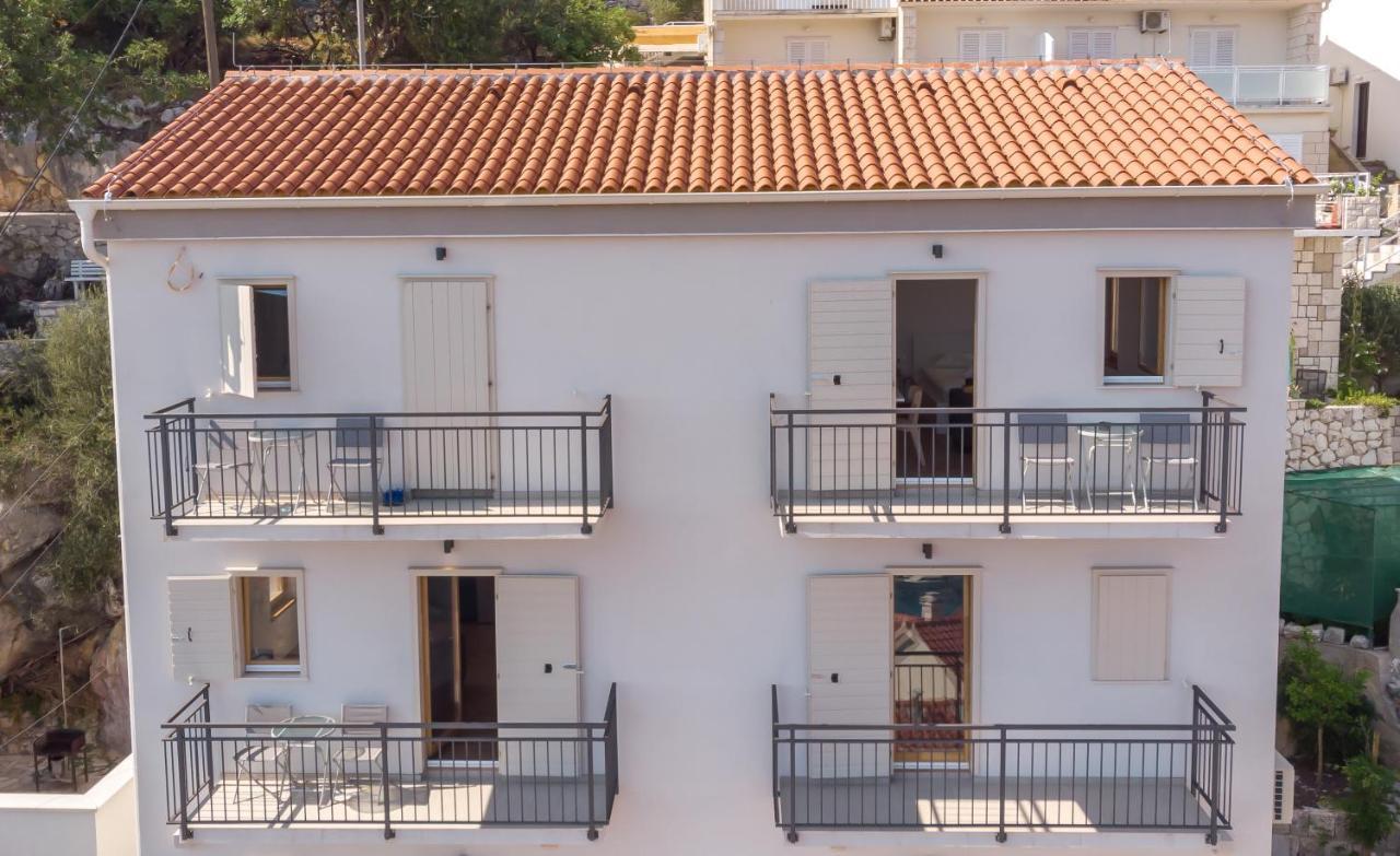 Brand New Apt W Balcony & Perfect Seaview At Center Hvar Town Exterior foto